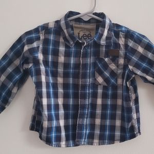 Baby boy dress button down shirt by Lee. Size 3-6m. Gently Used.